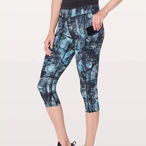 Lululemon Fast Free Crops Eternal Wave Starlight Black Blue 6 RARE